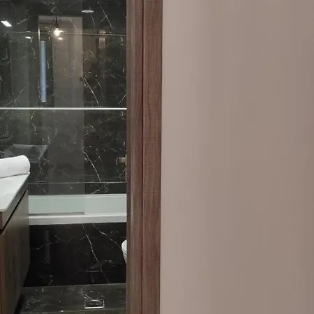 Ezith Luxury Apartment *