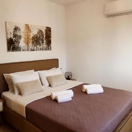 Ezith Luxury Apartment